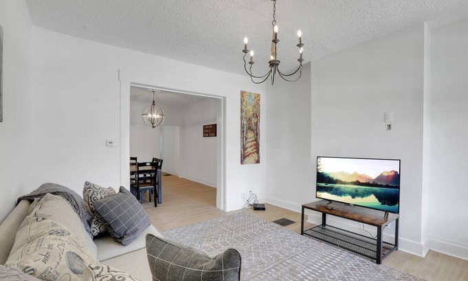 Olde Towne East Hotel | 131 m² Aparthotel ∙ 4 habitaciones ∙ 12 personas