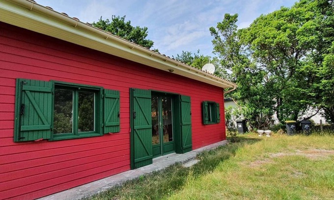 Hourtin Chalet De Esquí | CHALET A 650M DEL LAGO.
