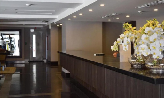 Simon Bolivar Casa | 1340 Quo Habitación en Lujoso Departamento a 1 minuto del Aeropuerto