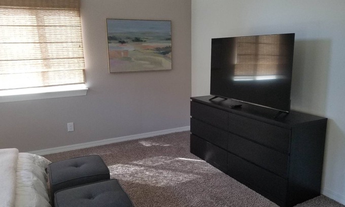Biggs Field Casa | 13470 Everingham