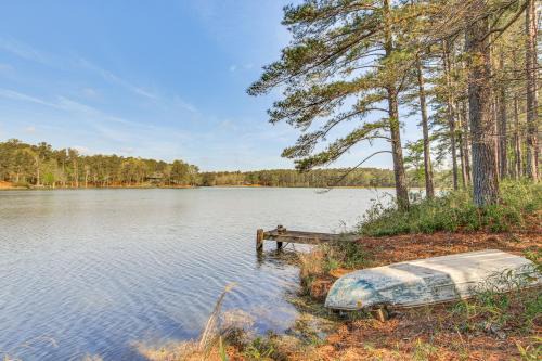Batesburg Casa | 136 Private Acres Lakefront Aiken County Home!