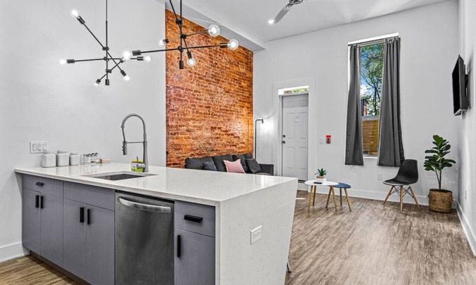 Delair Apartamento | 14-2 Luxury Loft-FREE Parking