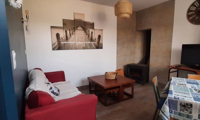 Ploneour-Lanvern Apartamento | 14 bis RDC de Maison Avec Terrasse Privative, Jardin et Salle Commun