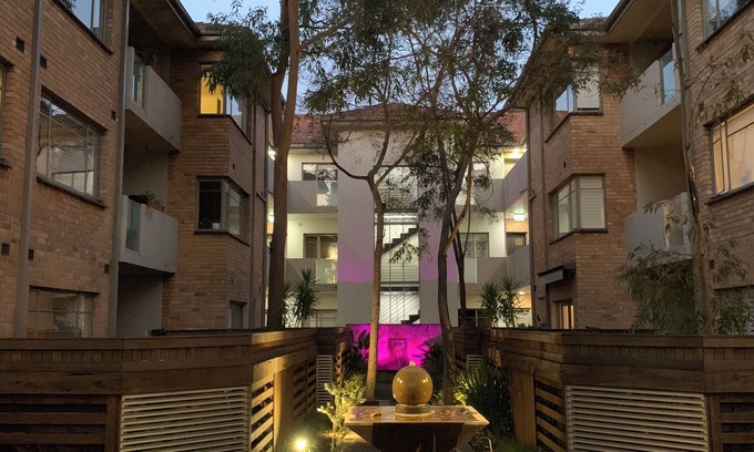St. Kilda East Apartamento | 14 Chapel - A gorgeous garden apartment in St Kilda