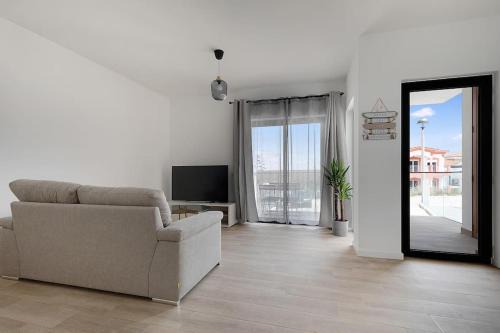 Espartal Apartamento | 14 Esteva Resorts r cB Aljezur 5 min to the Beach