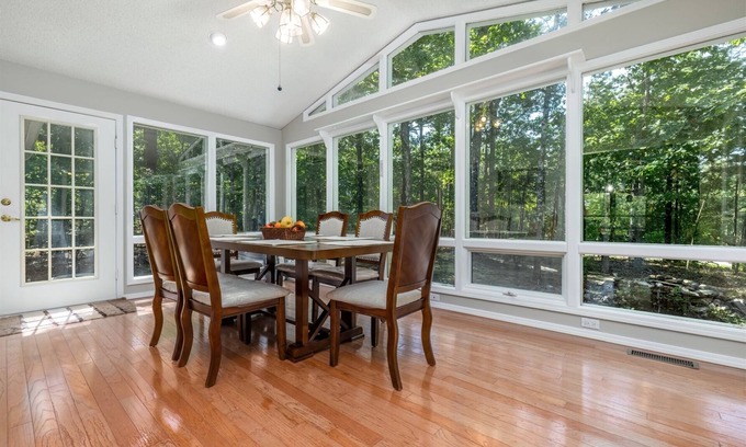 Hot Springs Village Casa | 14 Guindola Way - A nicely remodeled, furnished home with great views of Lake