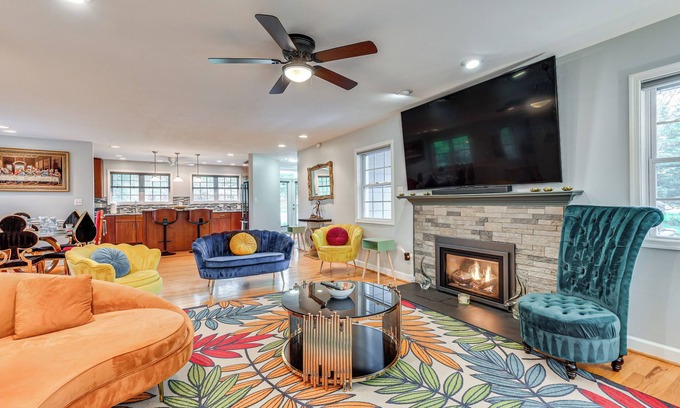 Colesville Casa | 14 Mi to DC: Retreat w/ Hot Tub & Sunroom!
