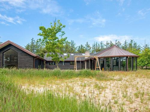 Grønhøj Casa | 14 person holiday home in Løkken