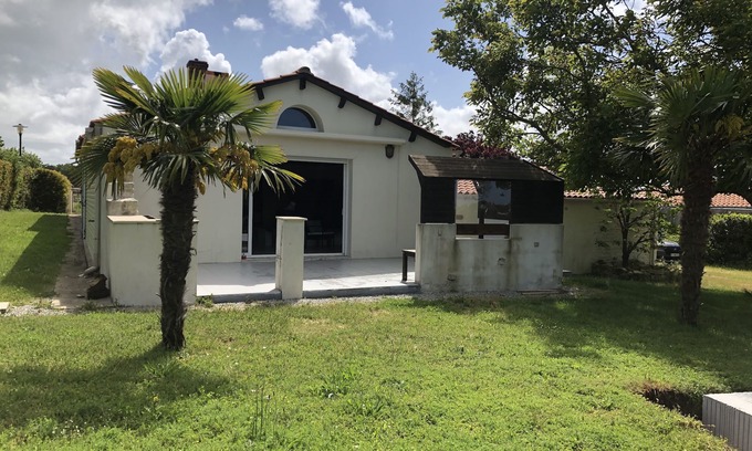 St Benoist-sur-Mer Casa | 140m2 house with garden and heated swimming pool