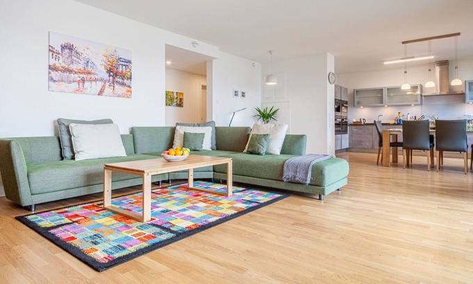 Flingern Nord Apartamento | Apartamento de lujo, 140 m2, aparcamiento subterráneo privado gratuito.