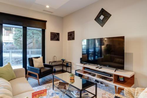 Downtown Asheville Casa | 145 Biltmore Ave 541B0C