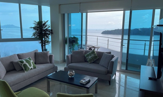 Playa Bonita Village Apartamento | Vida de resort de lujo 14F, vista al mar
