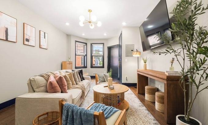 McGinley Square Casa | 15 Min to NYC - NEW 3BR Near PATH + FREE Parking + Gameroom
