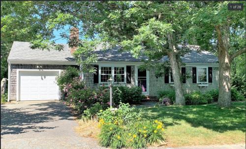 East Orleans Casa | 15 min Walk to Nauset Beach