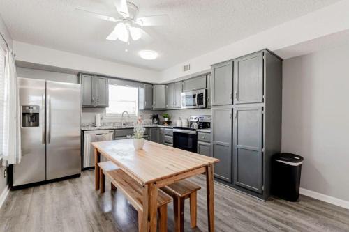 Red Bank Casa | 15 Mins to Columbia Airport - Win-Some At Wynnsum