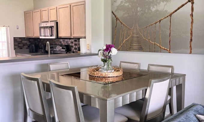Indian Point Casa | 15 minutes away from Disney parks and major attractions.