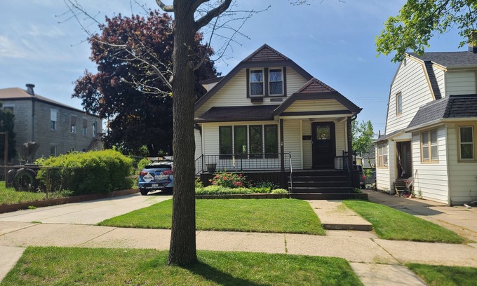 Milwaukee Apartamento | 15 minutes to anywhere in and around Milwaukee.