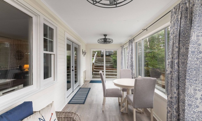 Bristol Condominio | 15 Minutes to Ragged Mtn and Gorgeous Views of Mt. Cardigan and Newfound Lake!