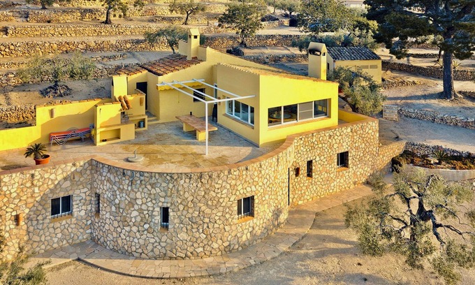 Tortosa Casa | 15 minutes to the sea, your vacation paradise in the middle of an olive grove!