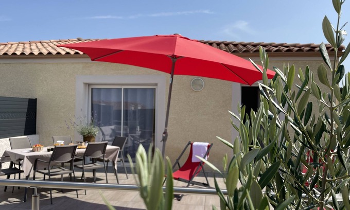 Neffies Casa | 15 mn Pézenas, comfortable 4* house with sunny terrace and private parking.