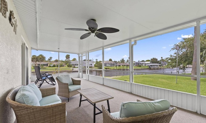 Palm Harbor Casa | Anchors Landing Waterfront Home | Dock | Foosball | Fire Pit | Close To The Beach | Dog Friendly