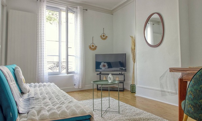 Enghien-les-Bains Apartamento | 15' Paris - T2 in downtown Enghien-Les-Bains. Comfort & ideal location.
