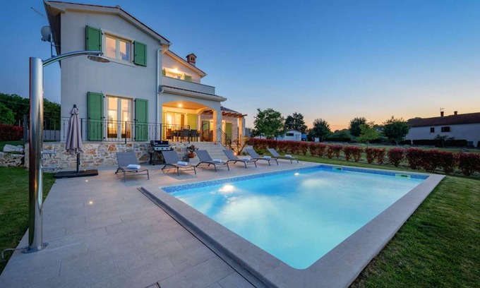 Brajkovici Villa | 150 m² Villa ∙ 3 habitaciones ∙ 8 personas