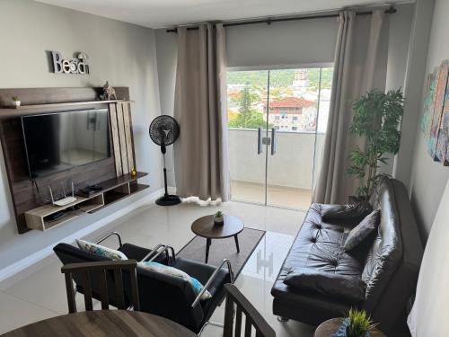 Porto Belo Apartamento | 150m da Praia Pereque, 3 quartos, Amplo e Aconchegante