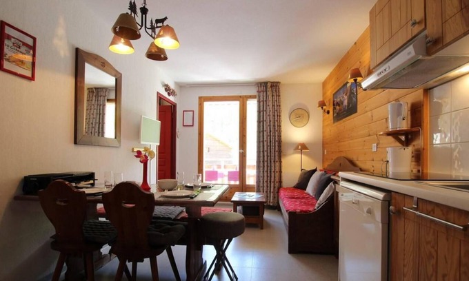 Vallouise-Pelvoux Apartamento | 150m del centro estación, 2.o piso, balcón, tv, 36m², Pelvoux