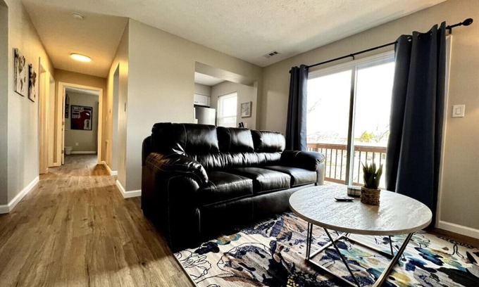 Middletown Condominio | 1520 J Bonita · TWO Bedroom Gem in Middletown w Private Laundry