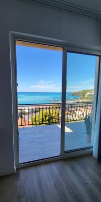 Scalea Cama Y Desayuno | 1531 Jackson B&B