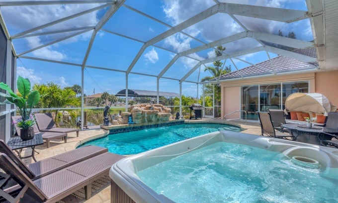 South Gulf Cove Casa | 15432 Aribe Avenue