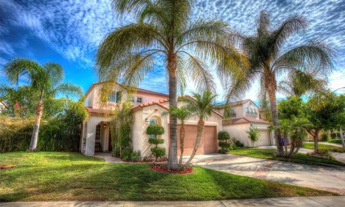 Castaic Casa | 158 Majestic views with 4 bedrooms near Magic Mountain
