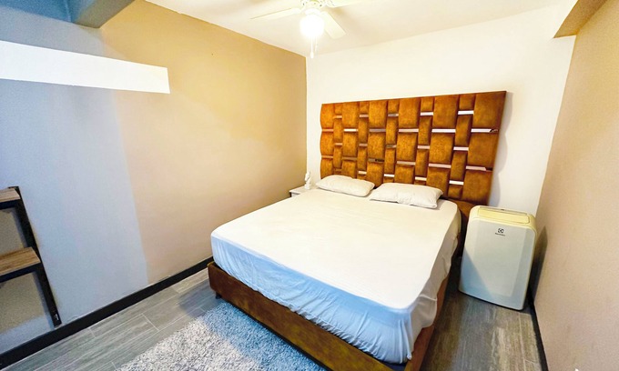 Lalinde Apartamento | 15BR Duplex * Best Location * 3 Jacuzzis * Maids