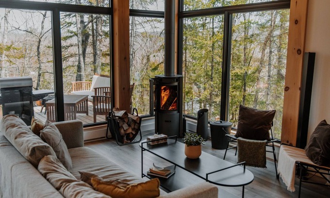 La Conception Cabina | 15min from Tremblant, modern work from home cabin