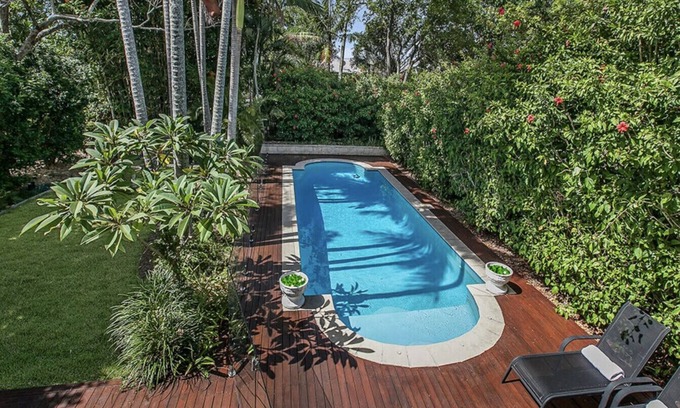 Wooloowin Casa | 15mins to City, Pool, Family Friendly by Custom Bnb Hosting
