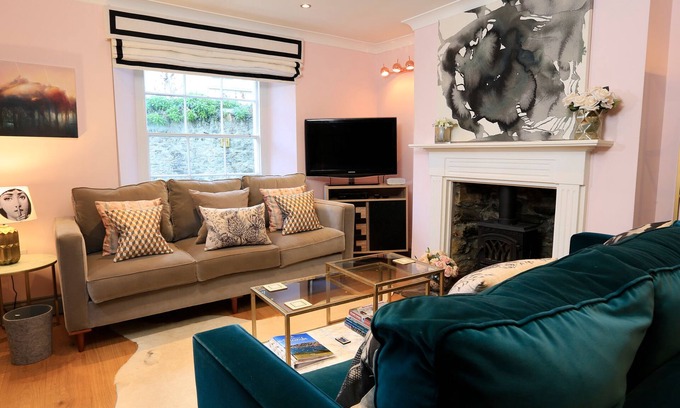 Salcombe Cabaña | 16 Courtenay Street, SALCOMBE