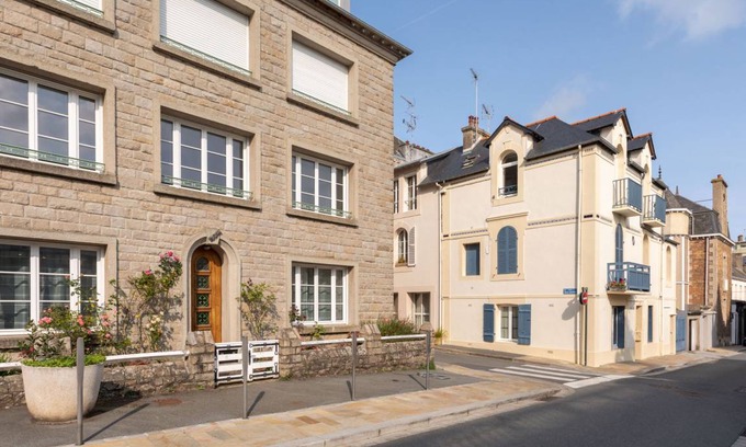 Dinard Apartamento | 160 m² Apartamento ∙ 4 habitaciones ∙ 8 huéspedes