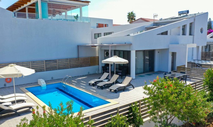 Platanes Villa | 163 m² Villa ∙ 3 habitaciones ∙ 6 personas