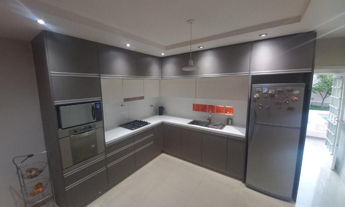 Mendoza Casa | 1670 House