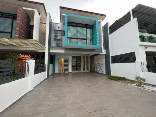 Taman Setia Indah Apartamento | 16pax Seri Austin 4bedroom 4bath nearby toppen aeon tebrau