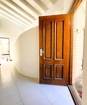 Nedlands Casa | 17 Rare Urban Style 4br Nedlands &pool