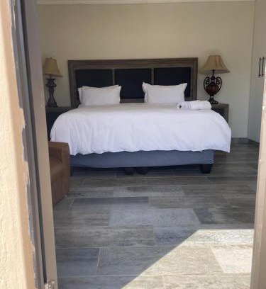 Uvongo Casa | 17 Zurich Drive House