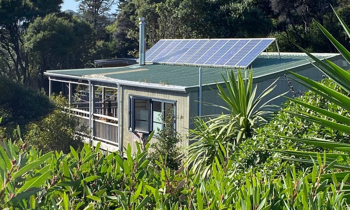 Tryphena Casa | 175° East - Tree House