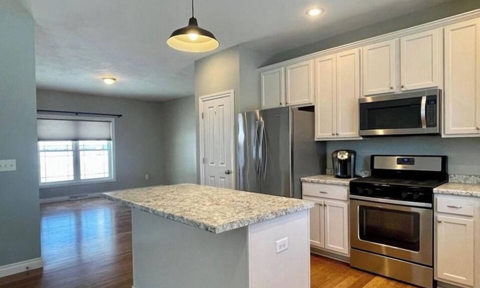 Clayville Casa | 1787 Holman City Road