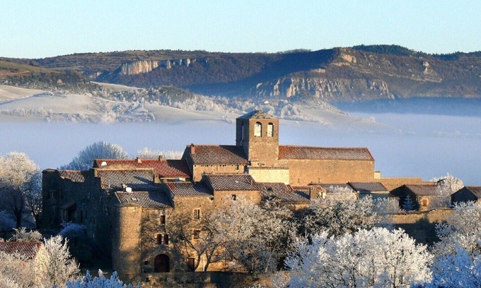Saint-Jean-et-Saint-Paul Casa | Casa del siglo 17 en st jean d'alcas