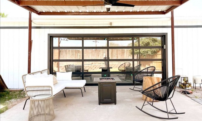 Governmental Mall Casa | 17th Unit C Garage · Amazing indoor/outdoor Space | Sleeps 8
