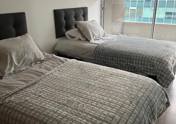 Vitacura Apartamento | 18 ,Costado Clinica las Condes, 5 personas