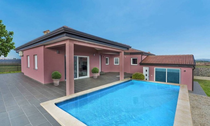 Brtonigla Villa | 180 m² Villa ∙ 3 habitaciones ∙ 8 personas