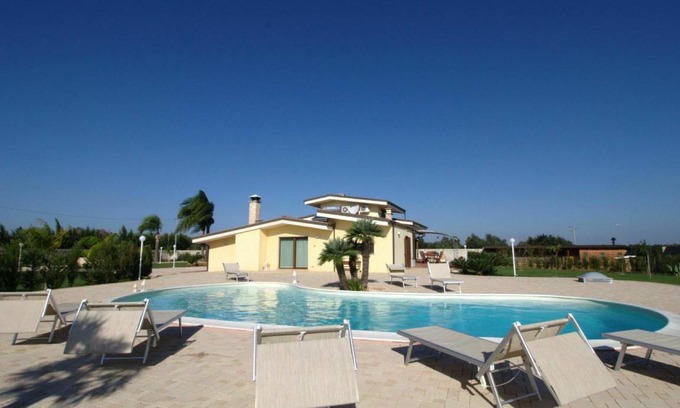 Melissano Villa | 180 m² Villa ∙ 4 habitaciones ∙ 12 personas